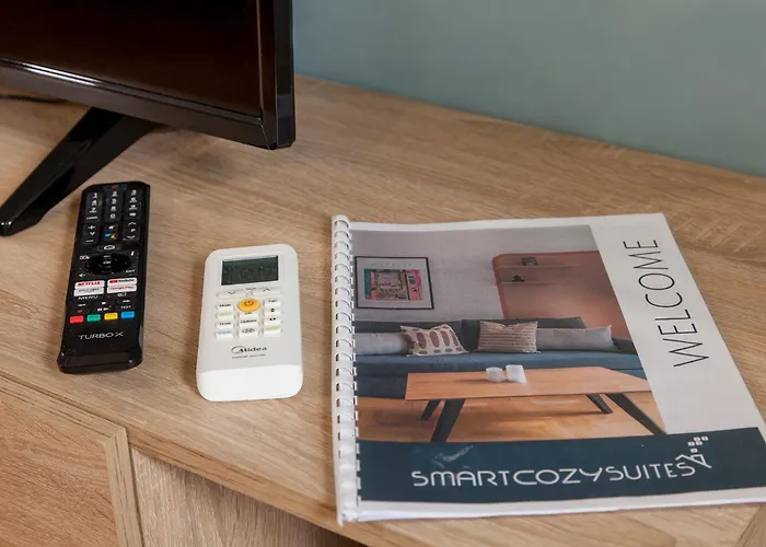 Mar25 By Smart Cozy Suites - In The Heart Of Athens - 9 Minutes From Metro - Available 24Hr