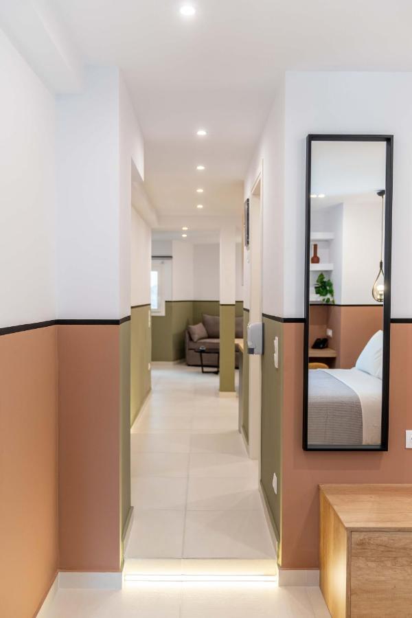 Apartment Mar25 By Smart Cozy - In The Heart Of - 9 Minutes From Metro - Available 24hr Athens