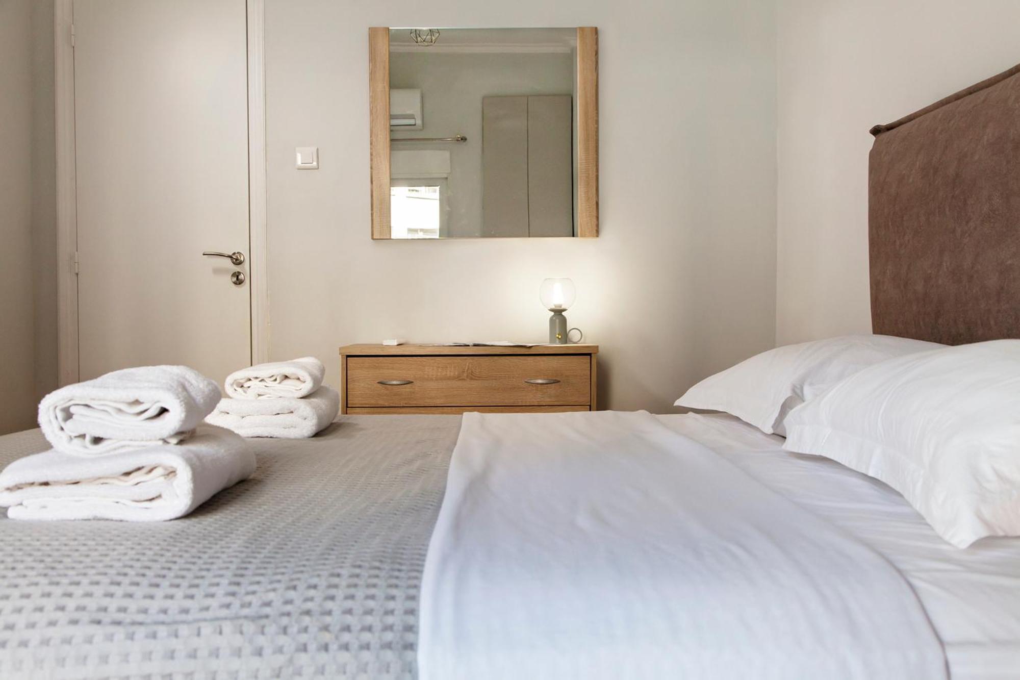Apartment Mar25 By Smart Cozy - In The Heart Of - 9 Minutes From Metro - Available 24hr