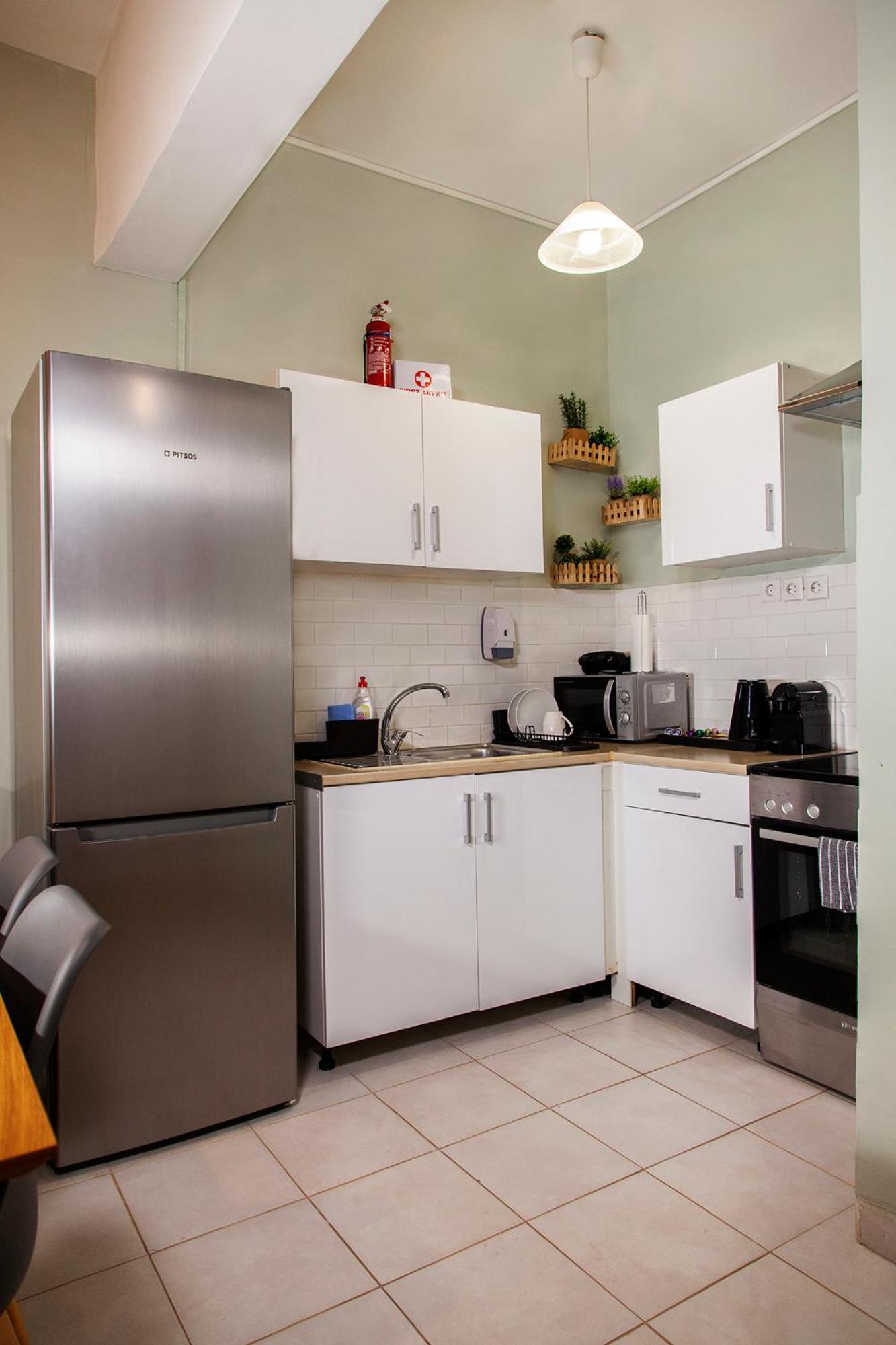 Apartment Mar25 By Smart Cozy - In The Heart Of - 9 Minutes From Metro - Available 24hr Athens