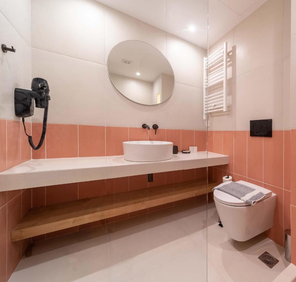 Mar25 By Smart Cozy - In The Heart Of - 9 Minutes From Metro - Available 24hr דירה אתונה